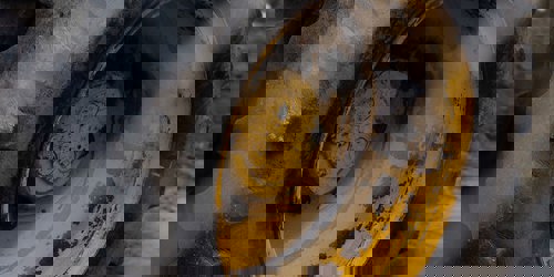 با انواع بیل مکانیکی چرخ لاستیکی در ایران آشنا شوید!