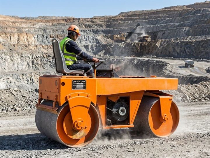 غلطک CG11 هنگام کار در معدن