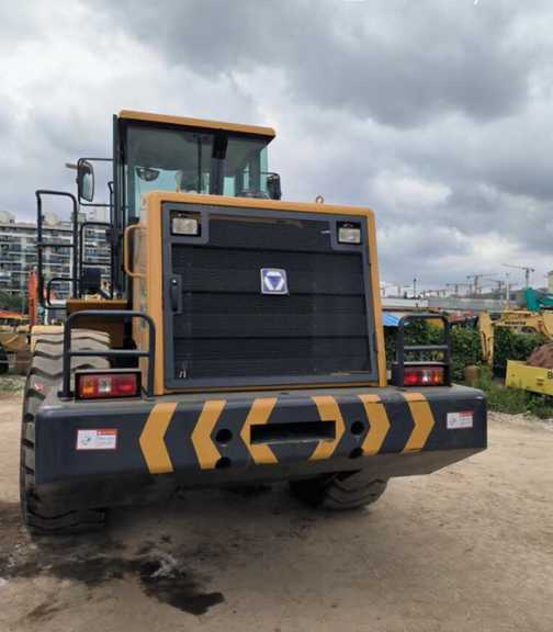 نمایی از لودر XCMG ZL50