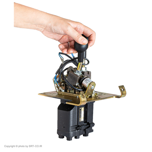 لیور سرو لودر ولوو L90E